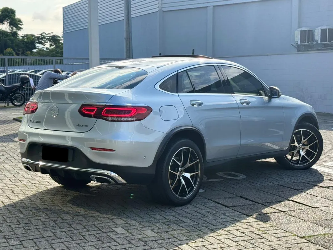 MERCEDES BENZ-GLC-300-GLC-300 AMG Line Coupe 4M 2.0 TB Aut.