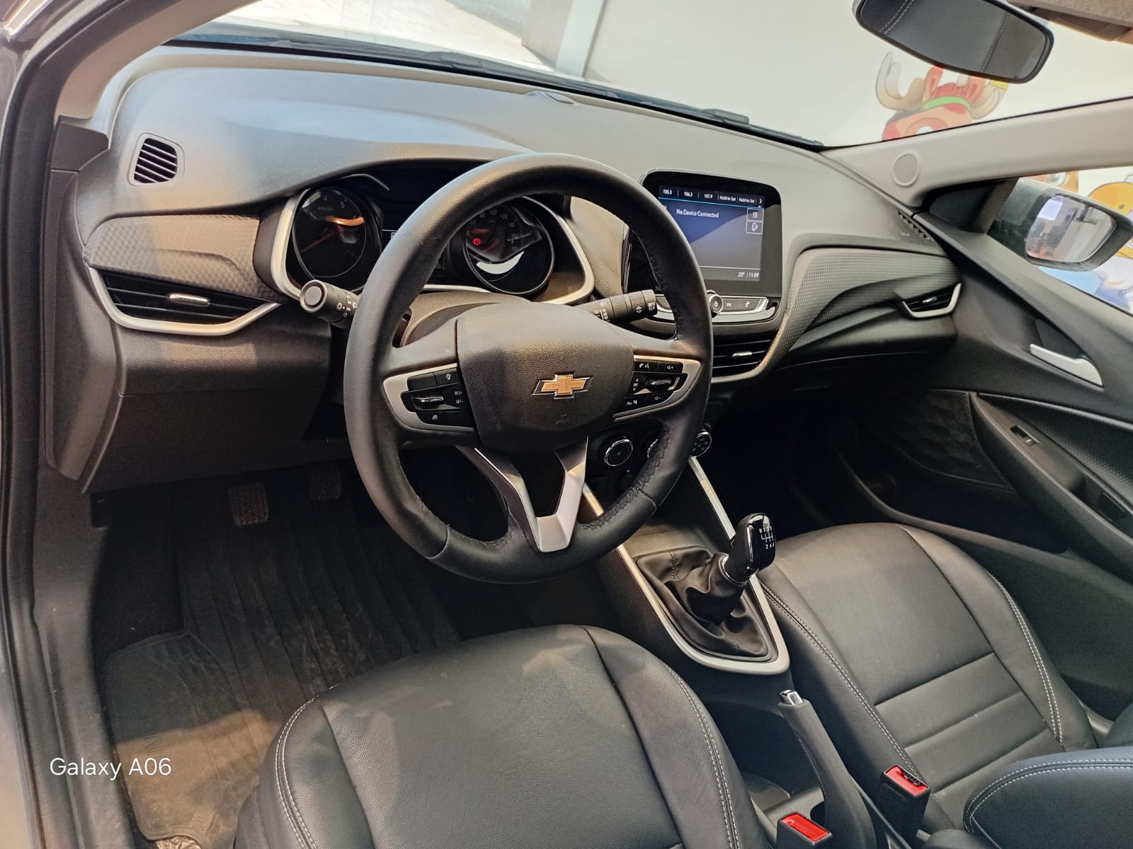 GM - Chevrolet-ONIX-ONIX SEDAN Plus LT 1.0 12V Flex 4p Mec.