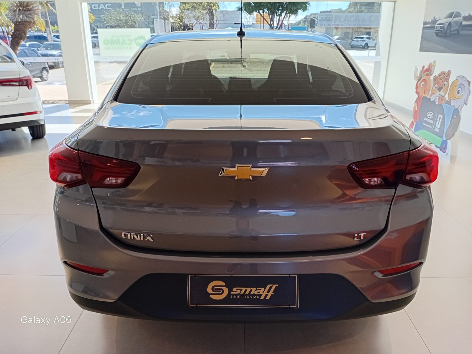 GM - Chevrolet-ONIX-ONIX SEDAN Plus LT 1.0 12V Flex 4p Mec.