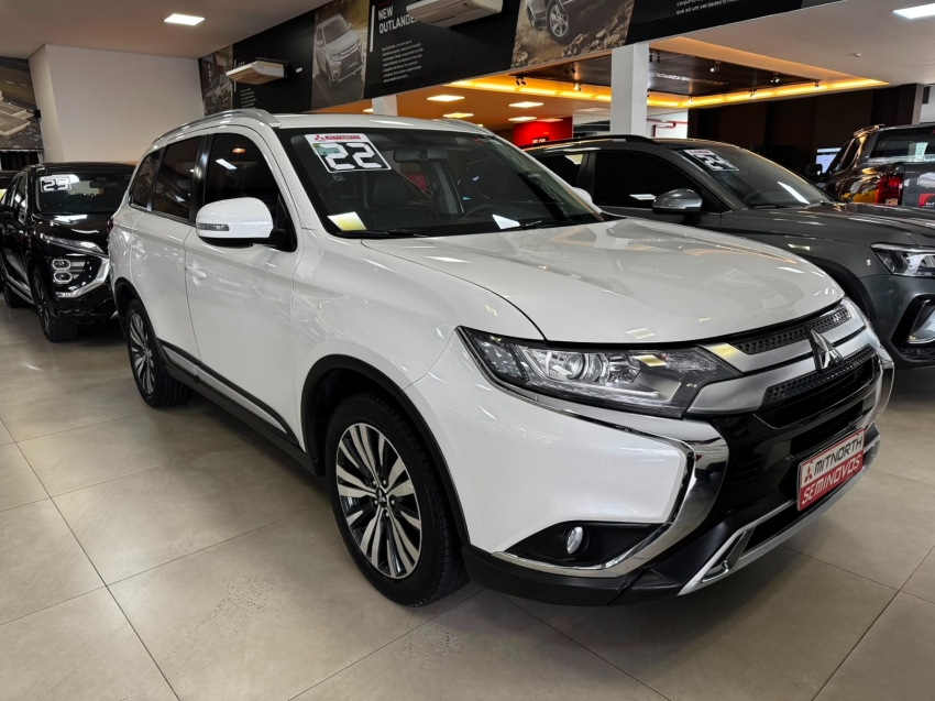 Mitsubishi-OUTLANDER-2.0 MIVEC GASOLINA HPE AUTOMÁTICO