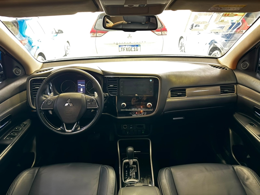 Mitsubishi-OUTLANDER-2.0 MIVEC GASOLINA HPE AUTOMÁTICO