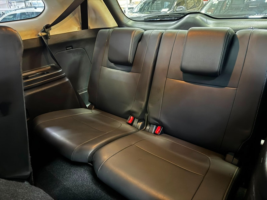 Mitsubishi-OUTLANDER-2.0 MIVEC GASOLINA HPE AUTOMÁTICO