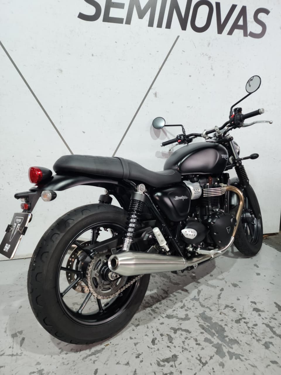 TRIUMPH-STREET-STREET  TWIN 900cc