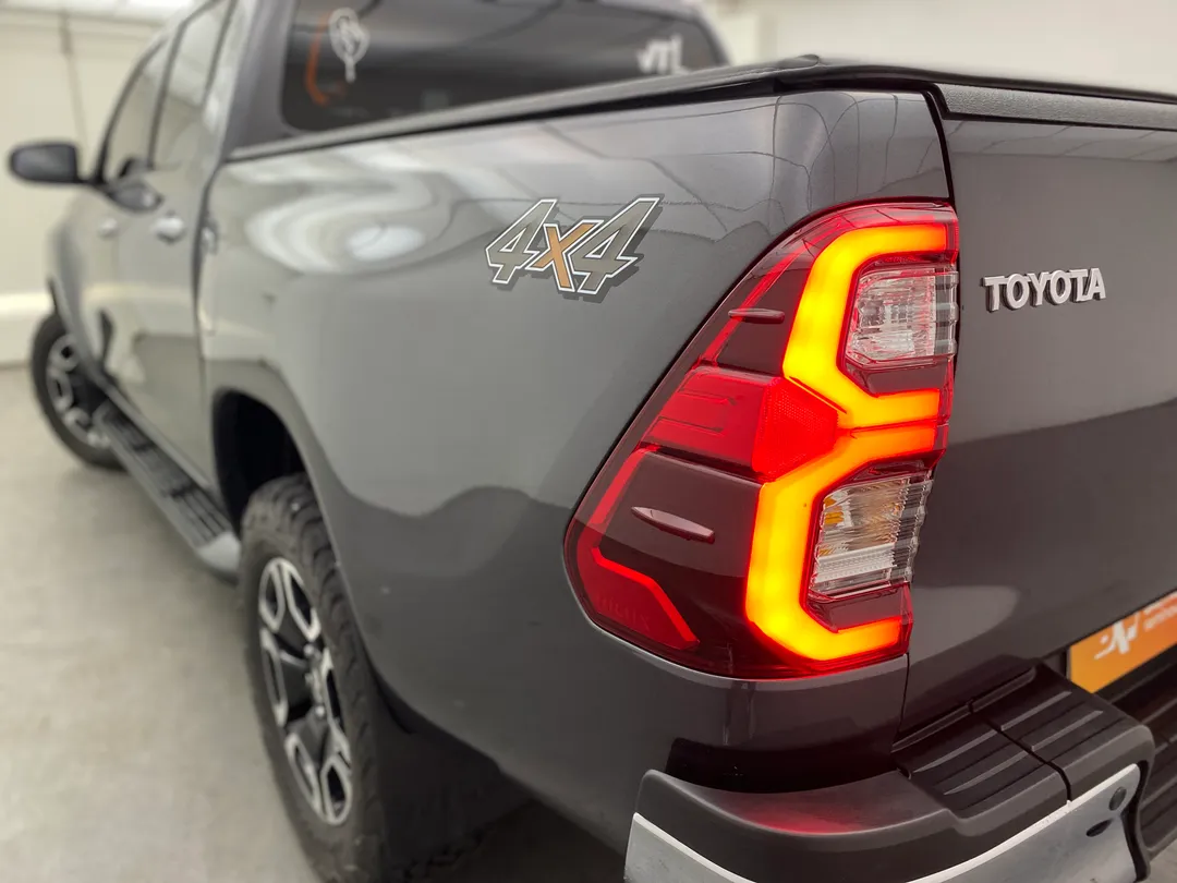 toyota hilux hilux cd srv 4x4 2.8 tdi diesel aut.