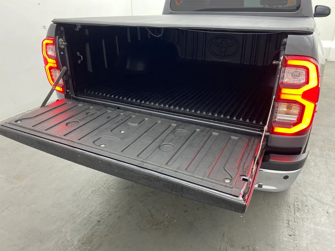 toyota hilux hilux cd srv 4x4 2.8 tdi diesel aut.