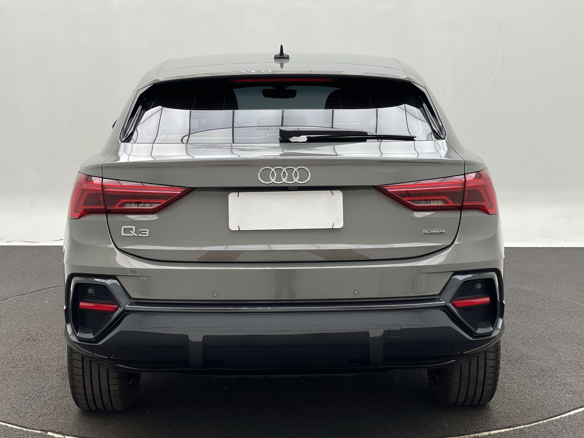 Q3 SPB Performance 2.0 TFSI Tipt. Quatt.