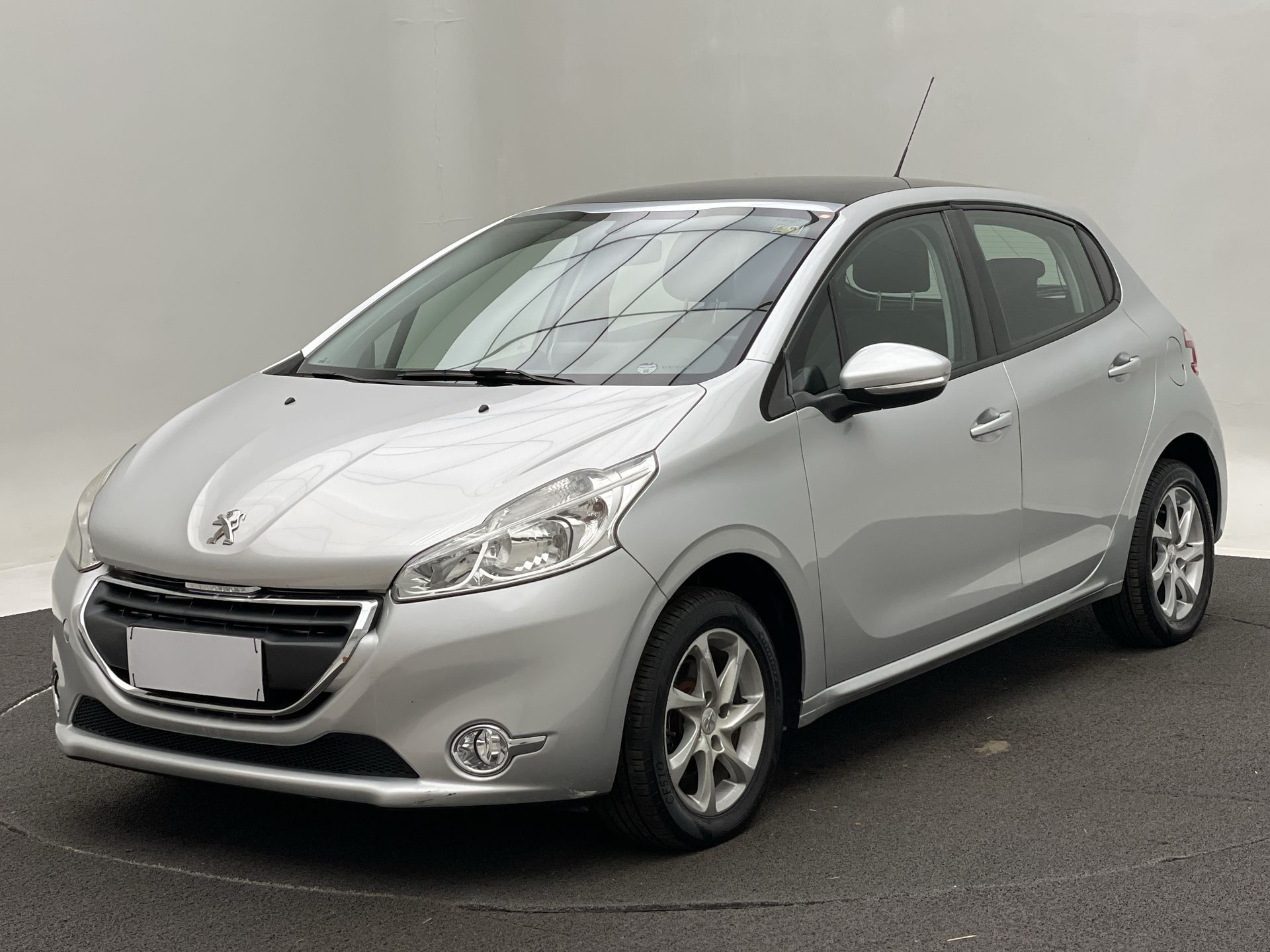 208 Allure 1.5 Flex 8V 5p