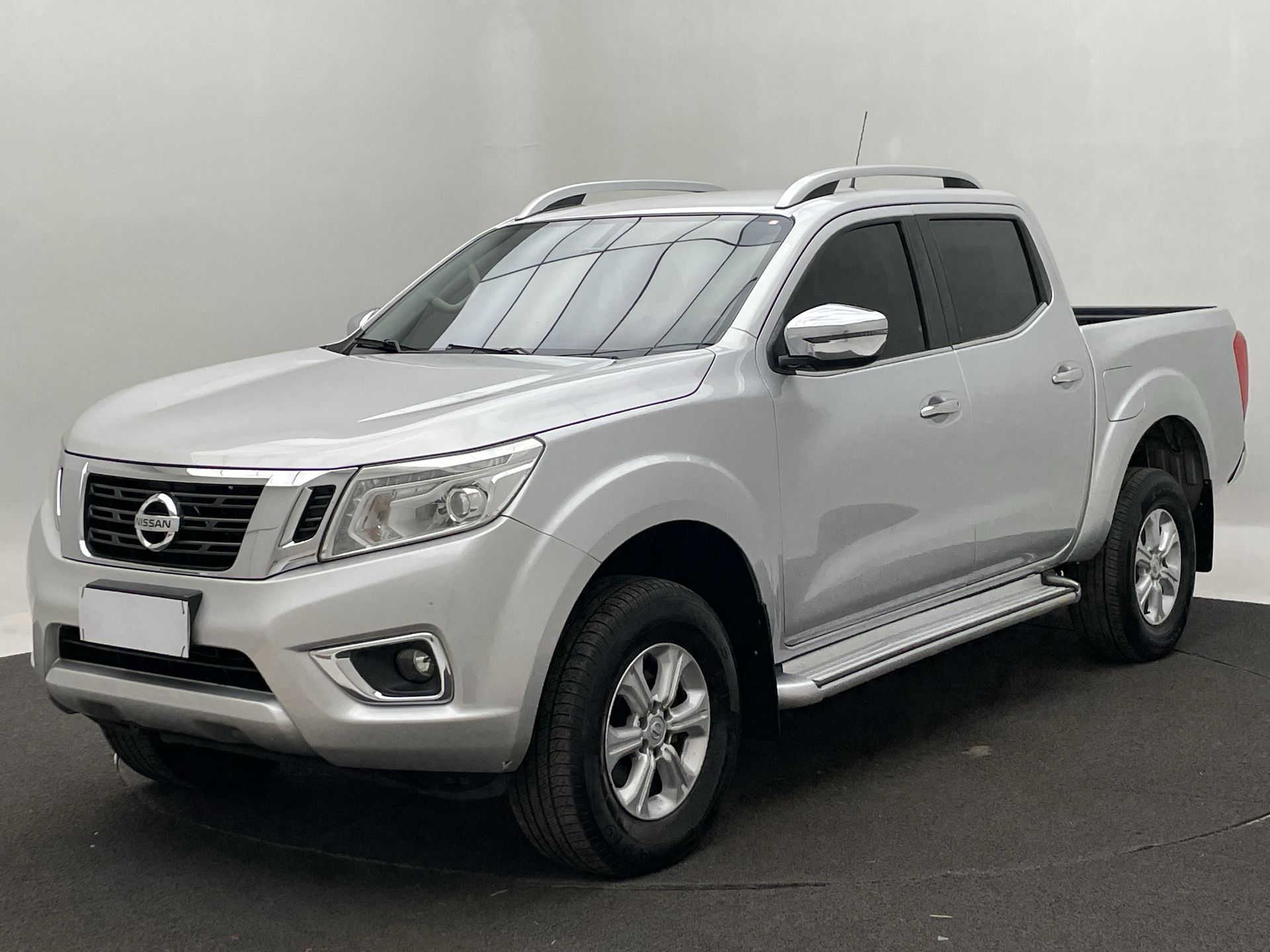 Nissan-FRONTIER-Frontier LE CD 4x4 2.3 Bi-TB Diesel Aut.