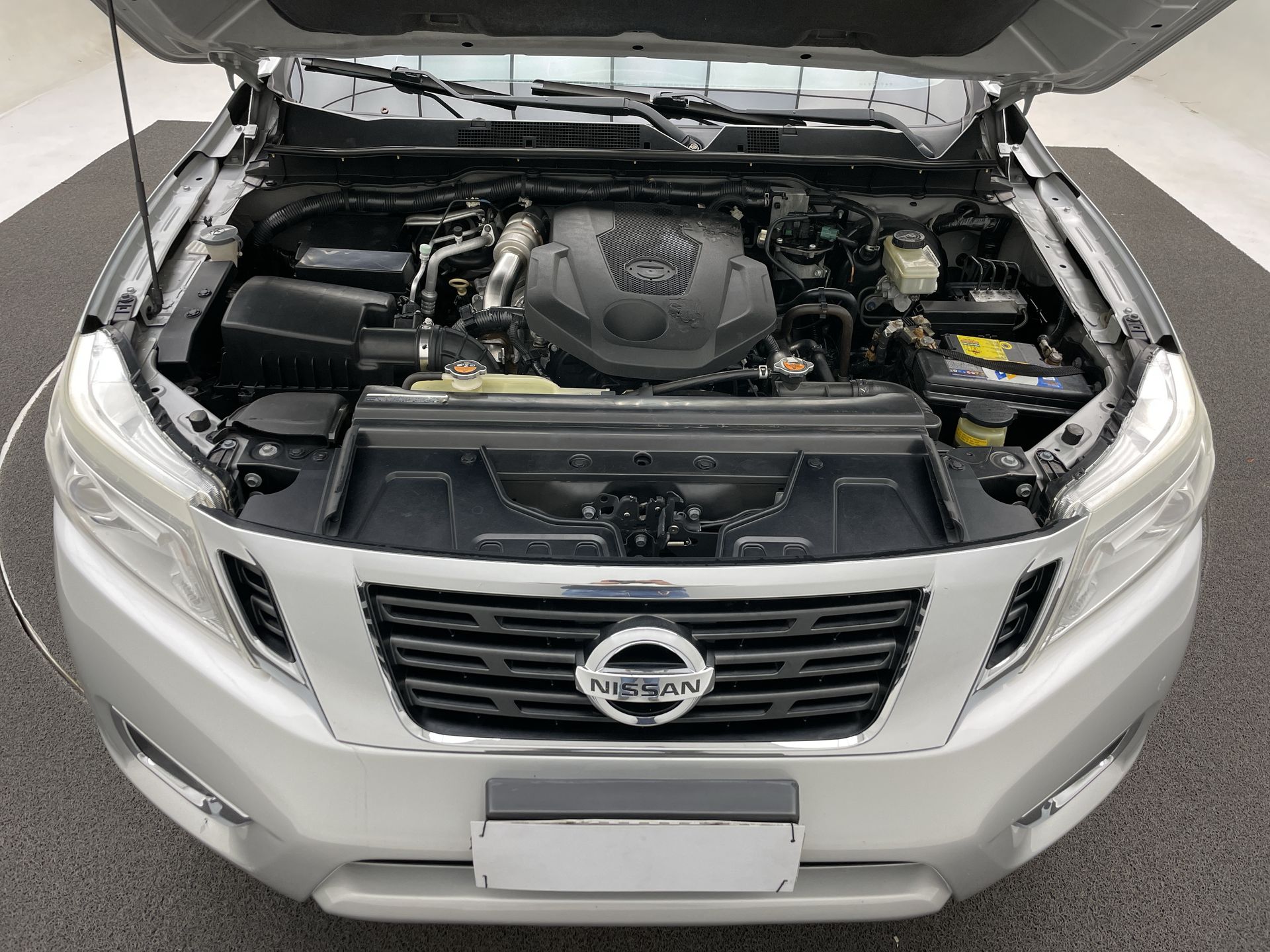 Nissan-FRONTIER-Frontier LE CD 4x4 2.3 Bi-TB Diesel Aut.