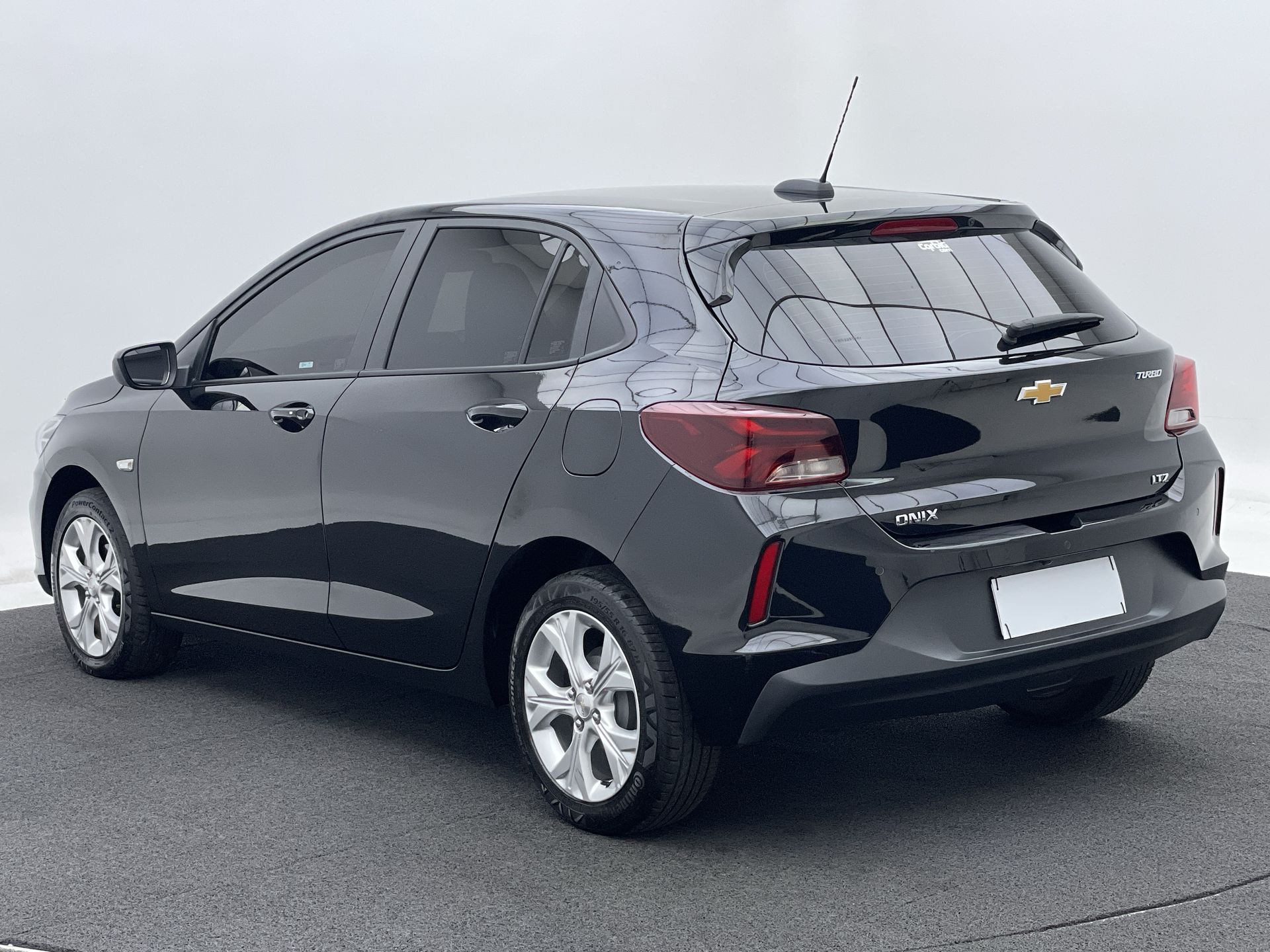 ONIX HATCH LTZ 1.0 12V TB Flex 5p Aut.