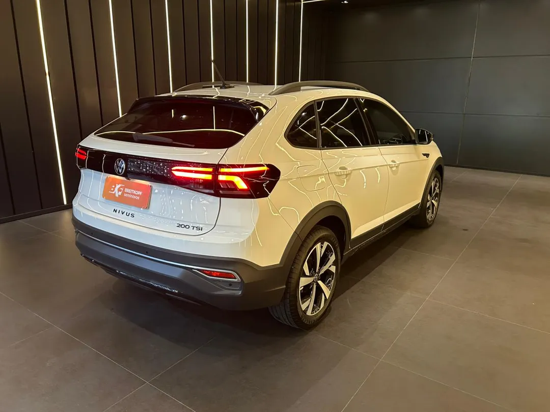 vw - volkswagen nivus nivus highline 1.0 200 tsi flex aut.