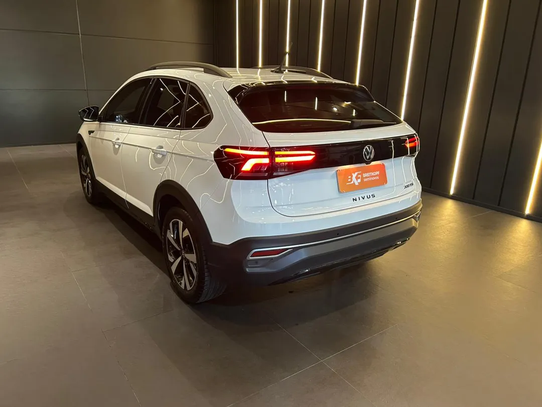 vw - volkswagen nivus nivus highline 1.0 200 tsi flex aut.