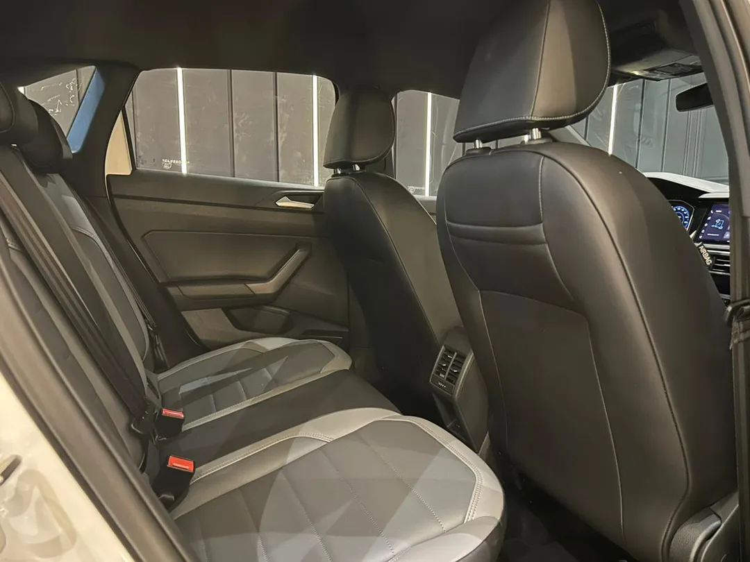 vw - volkswagen nivus nivus highline 1.0 200 tsi flex aut.