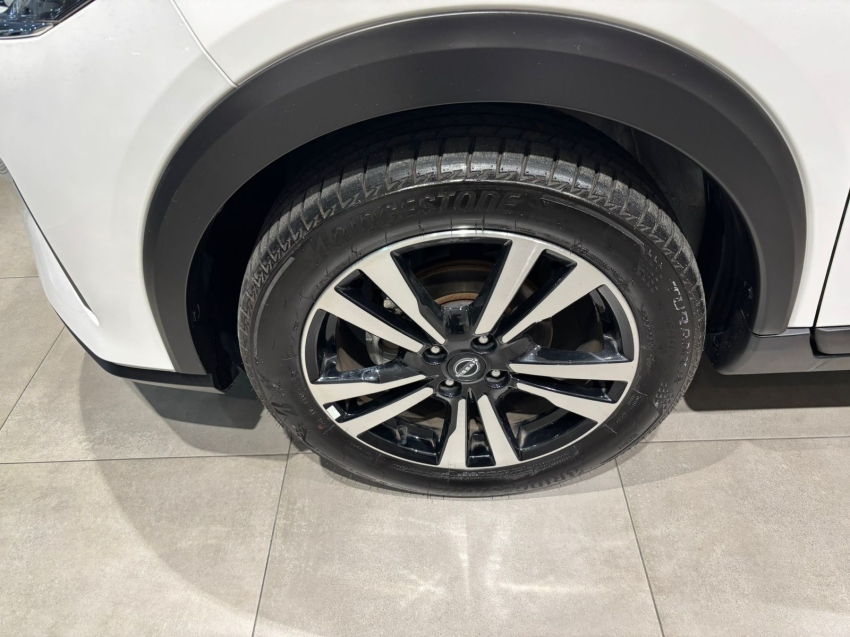 Nissan-KICKS PLAY-1.6 16V FLEXSTART SENSE XTRONIC