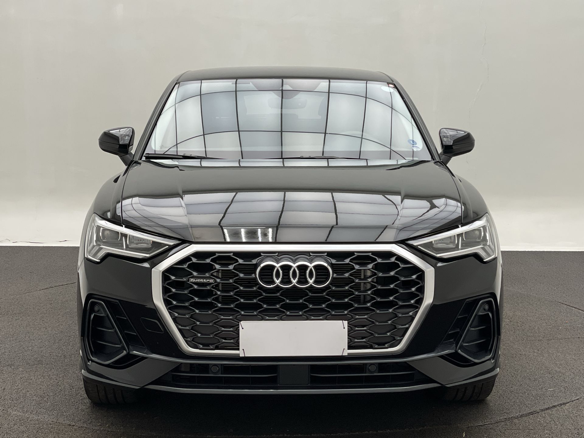 Q3 SPB Performance 2.0 TFSI Tipt. Quatt.