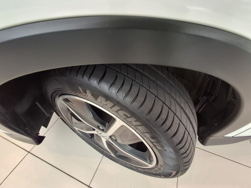 Honda-HR-V-1.5 16V TURBO GASOLINA TOURING 4P AUTOMÁTICO