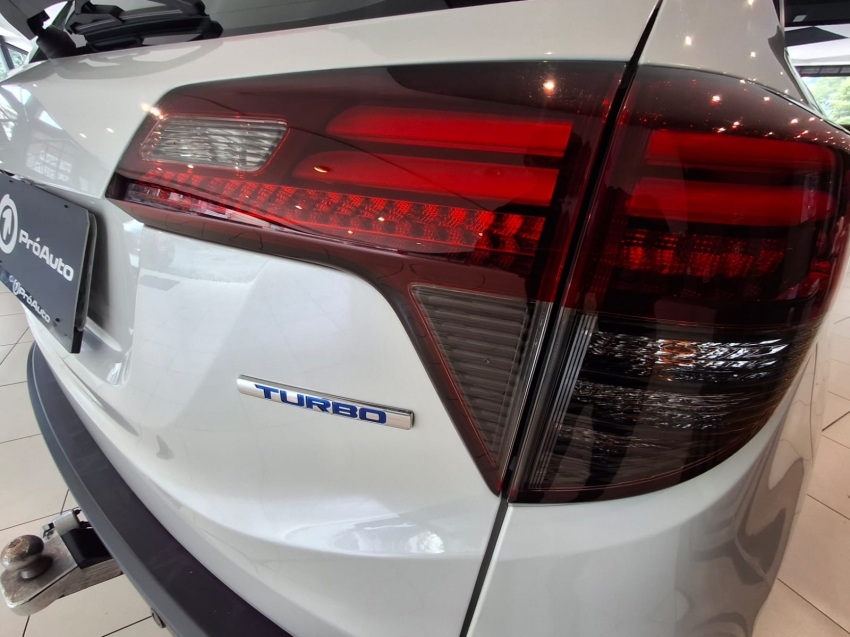 Honda-HR-V-1.5 16V TURBO GASOLINA TOURING 4P AUTOMÁTICO