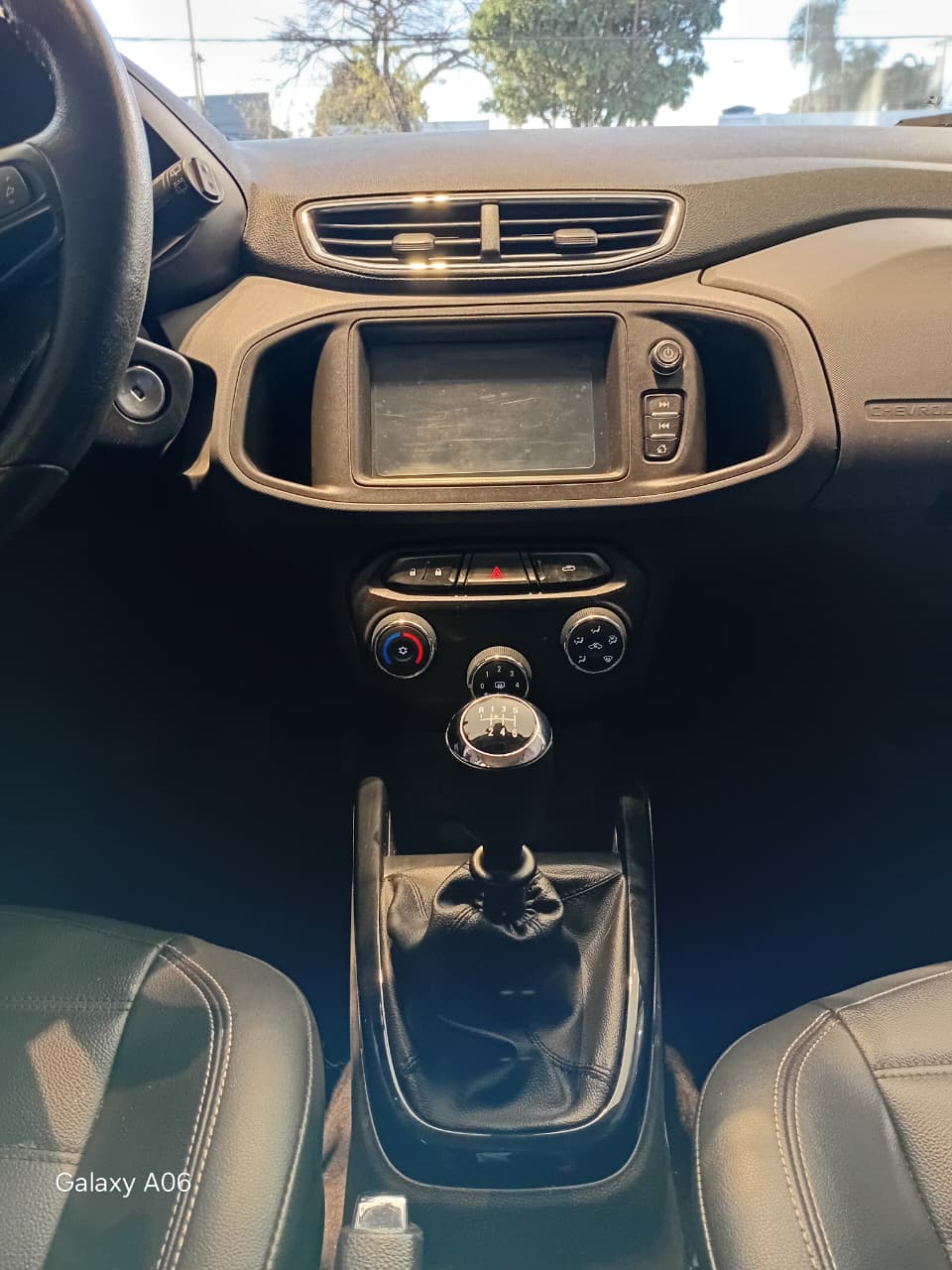 GM - Chevrolet-ONIX-ONIX 1.4 MPFI LTZ 8V FLEX 4P MANUAL