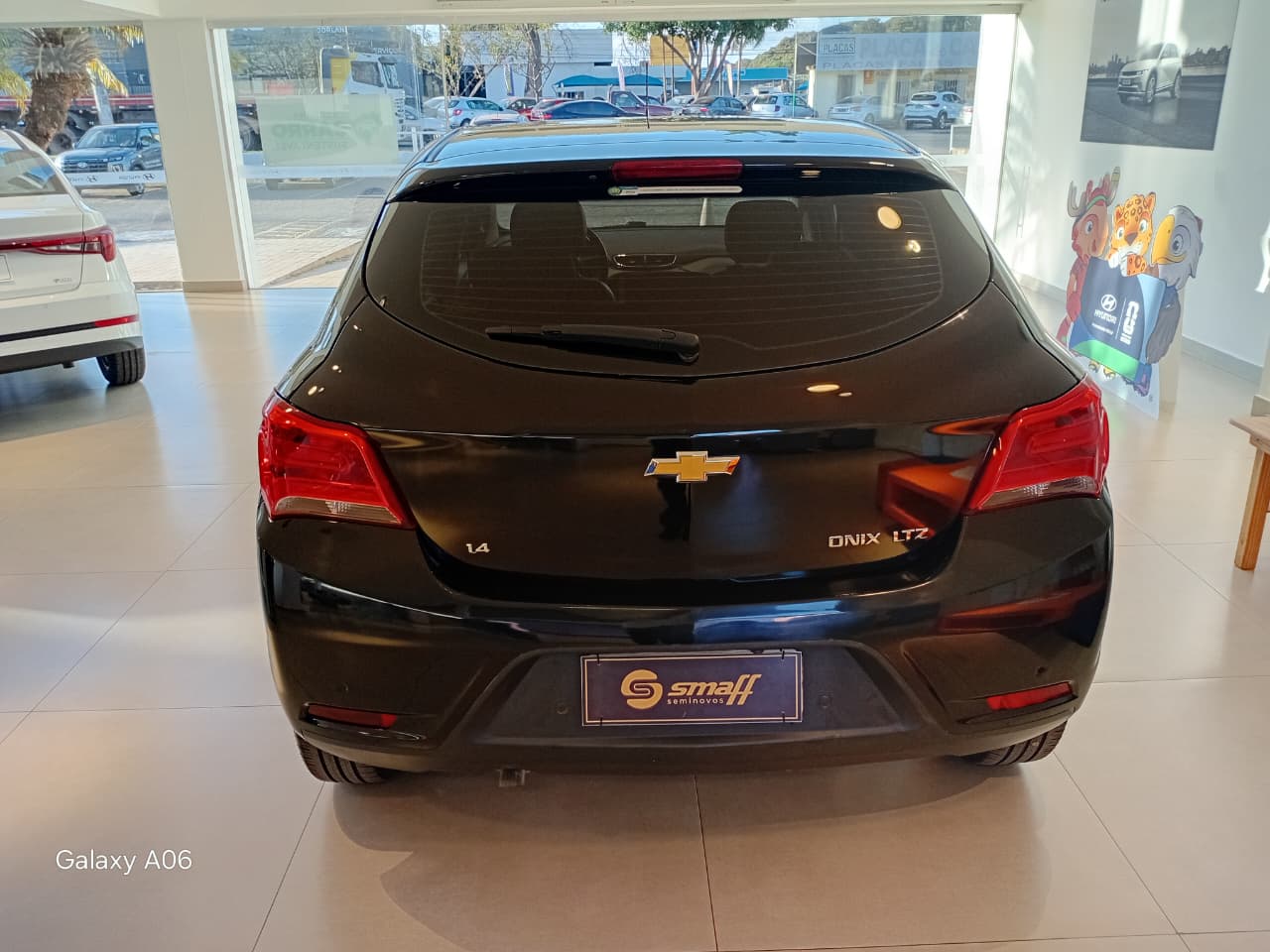 GM - Chevrolet-ONIX-ONIX 1.4 MPFI LTZ 8V FLEX 4P MANUAL