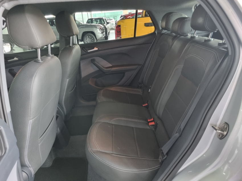 Volkswagen-T-CROSS-1.0 200 TSI TOTAL FLEX SENSE AUTOMÁTICO