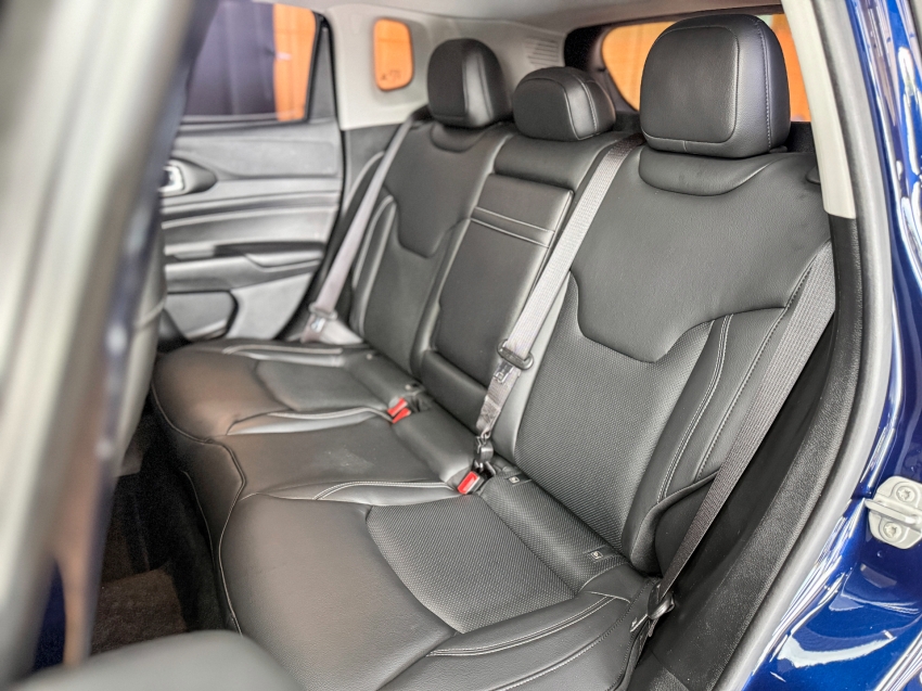 Jeep-COMPASS-1.3 T270 TURBO FLEX LONGITUDE AT6