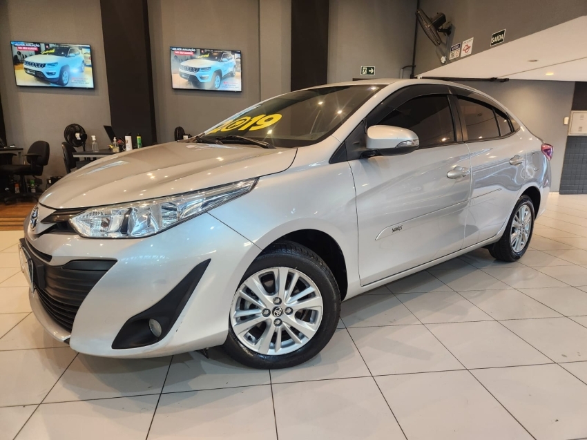 Toyota-YARIS-1.5 16V FLEX SEDAN XL MULTIDRIVE
