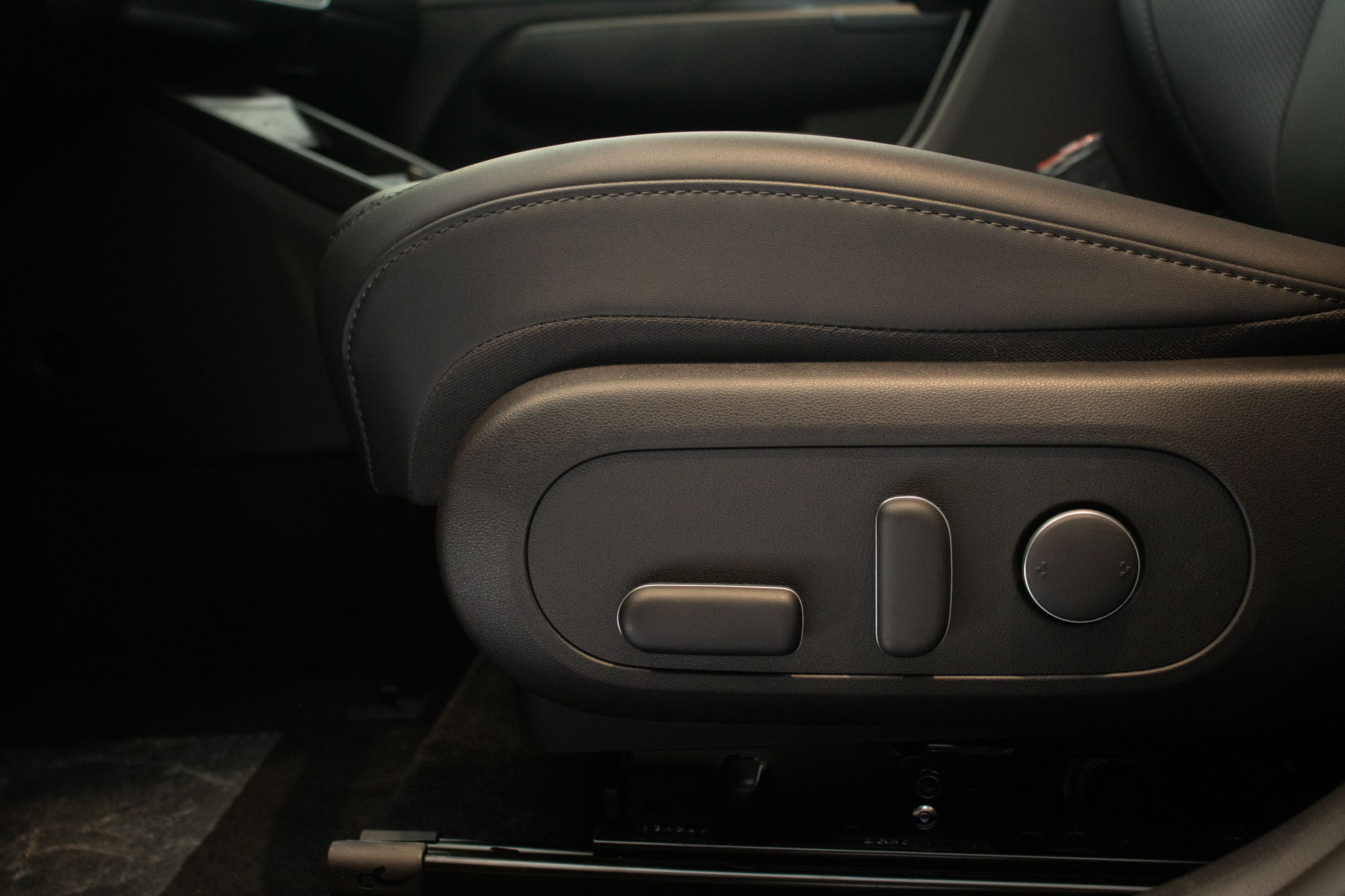 Hyundai-KONA-KONA Ultimate GDI 1.6 16V Aut. (Hibrido)