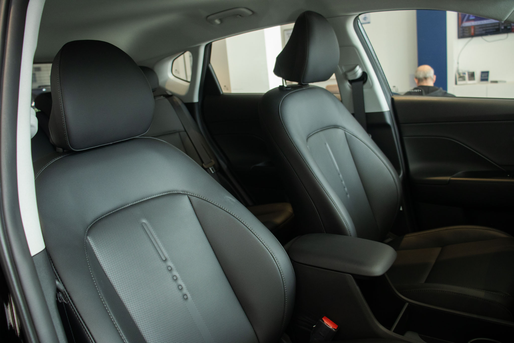 Hyundai-KONA-KONA Ultimate GDI 1.6 16V Aut. (Hibrido)