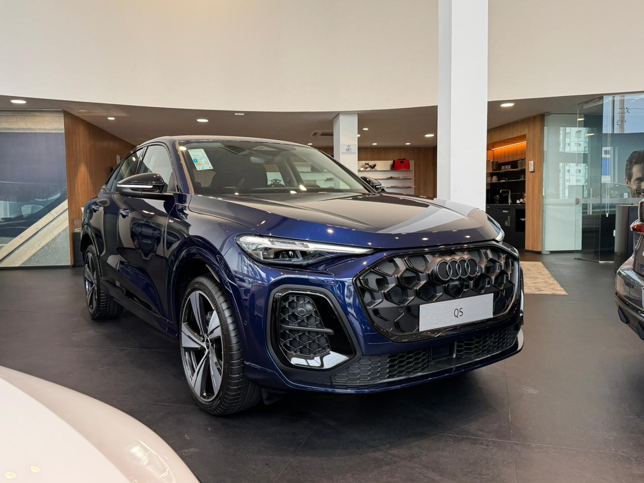 Audi-Q5-Q5 Sportback S-Line 2.0 TFSI Quat.S-Tron