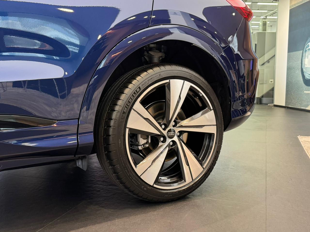 Audi-Q5-Q5 Sportback S-Line 2.0 TFSI Quat.S-Tron