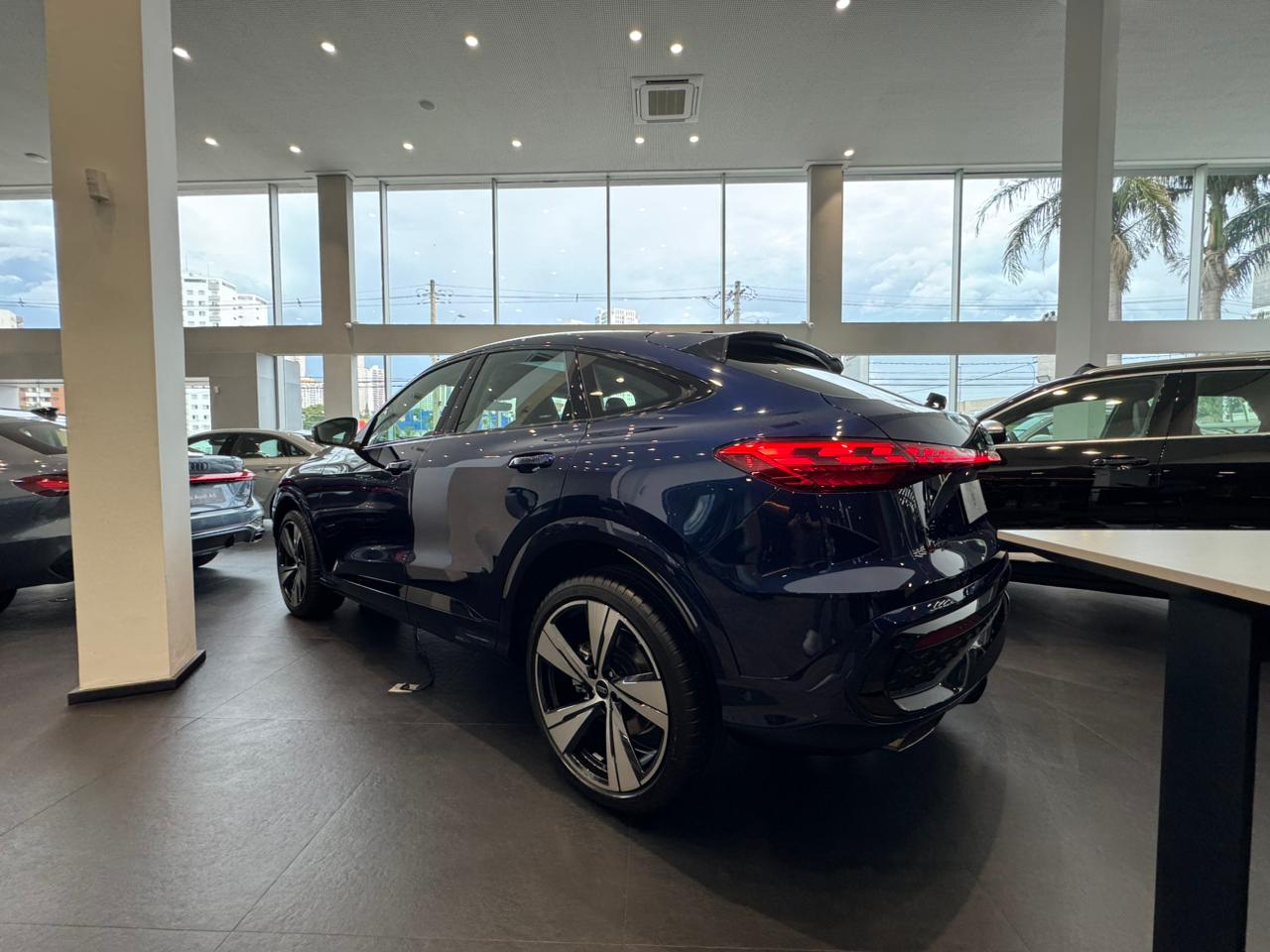 Audi-Q5-Q5 Sportback S-Line 2.0 TFSI Quat.S-Tron