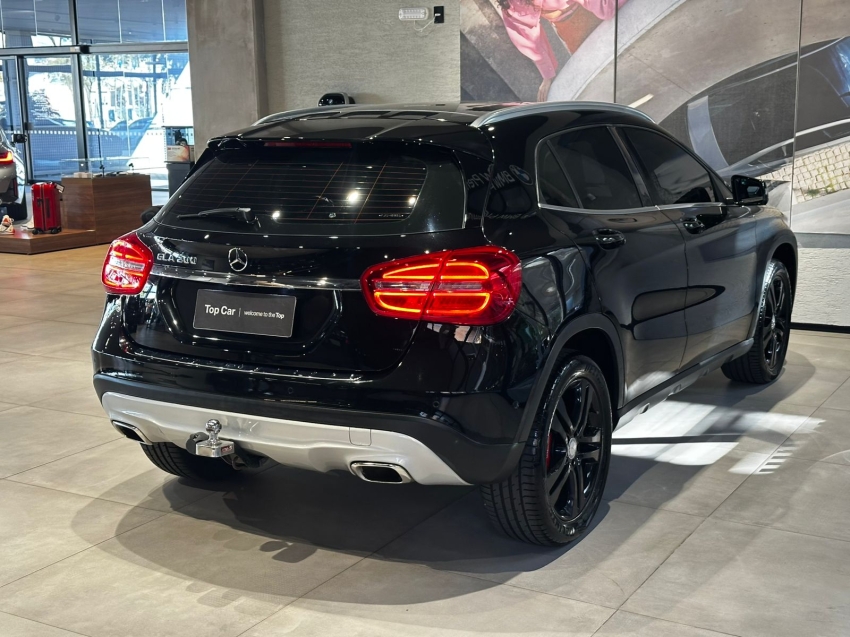 MERCEDES BENZ-GLA 200-1.6 CGI VISION 16V TURBO FLEX 4P AUTOMÁTICO
