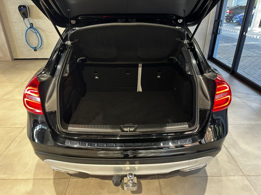 MERCEDES BENZ-GLA 200-1.6 CGI VISION 16V TURBO FLEX 4P AUTOMÁTICO