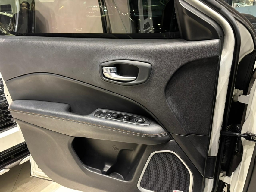 Jeep-COMPASS-2.0 16V FLEX LONGITUDE AUTOMÁTICO