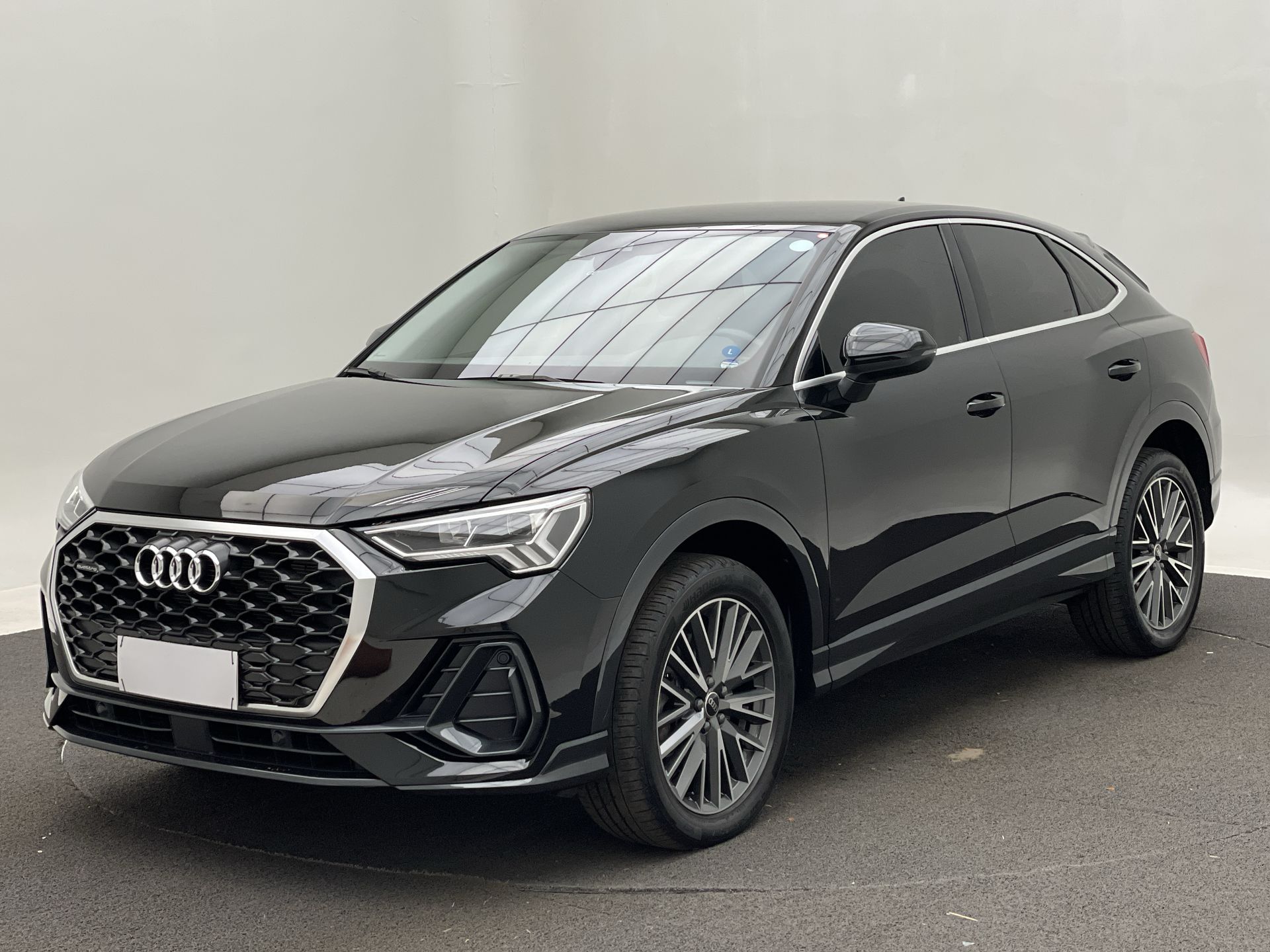 Q3 SPB Performance 2.0 TFSI Tipt. Quatt.