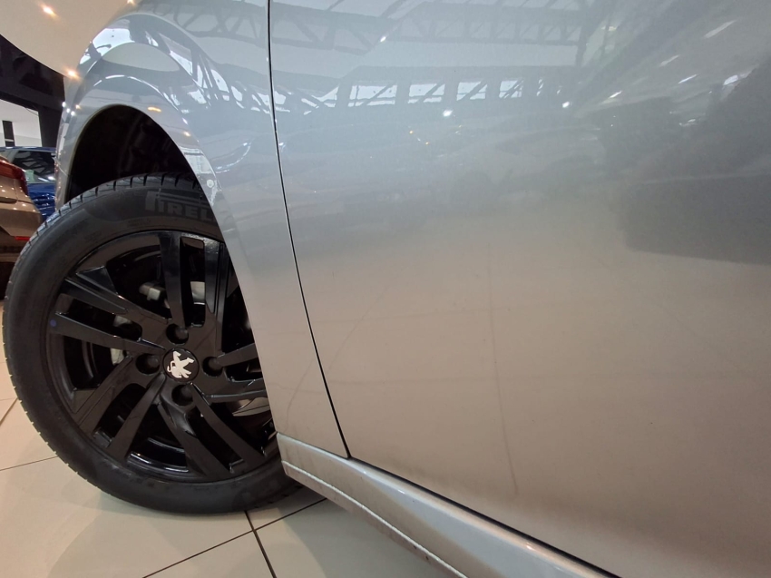 Peugeot-208-1.0 FIREFLY FLEX STYLE MANUAL