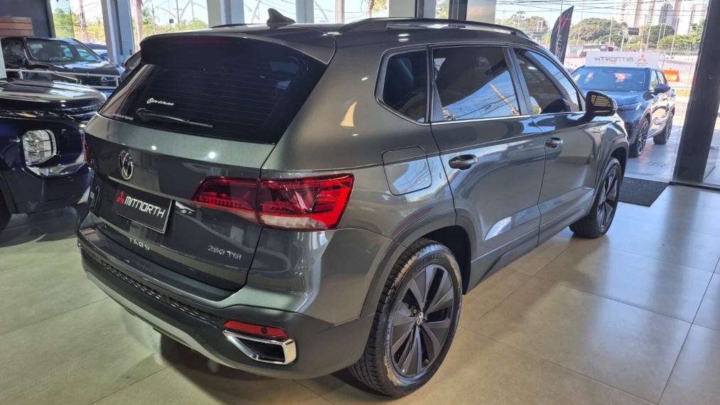 VW - Volkswagen-TAOS-1.4 250 TSI TOTAL FLEX COMFORTLINE AUTOMÁTICO