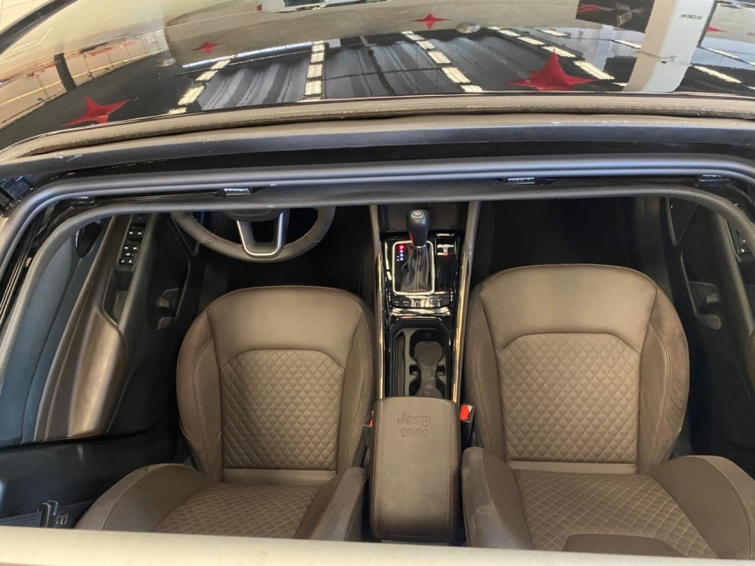 Jeep-COMMANDER-1.3 T270 TURBO FLEX OVERLAND AT6