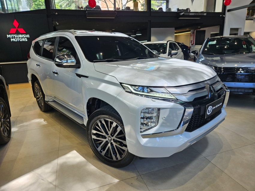 Mitsubishi-PAJERO SPORT-2.4 16V MIVEC TURBO DIESEL LEGEND AWD AUTOMÁTICO