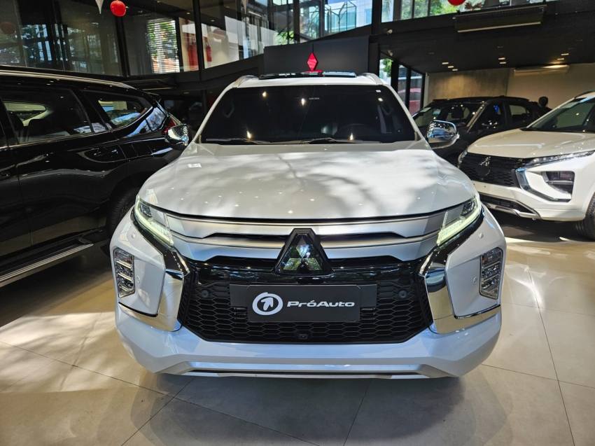 Mitsubishi-PAJERO SPORT-2.4 16V MIVEC TURBO DIESEL LEGEND AWD AUTOMÁTICO