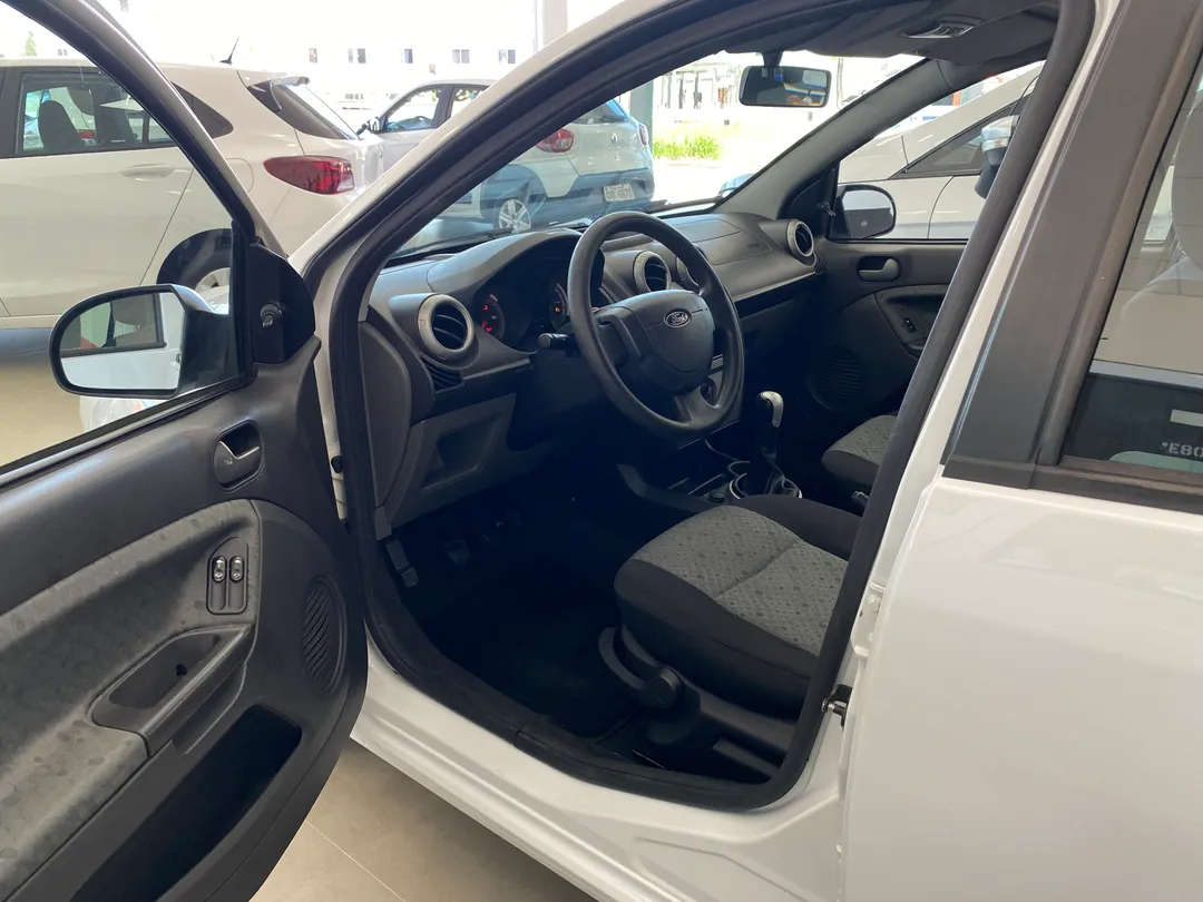 ford fiesta fiesta 1.0 8v flex/class 1.0 8v flex 5p