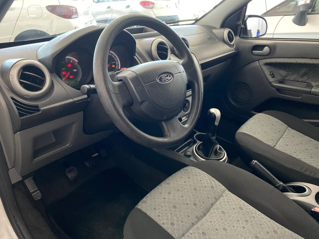 ford fiesta fiesta 1.0 8v flex/class 1.0 8v flex 5p