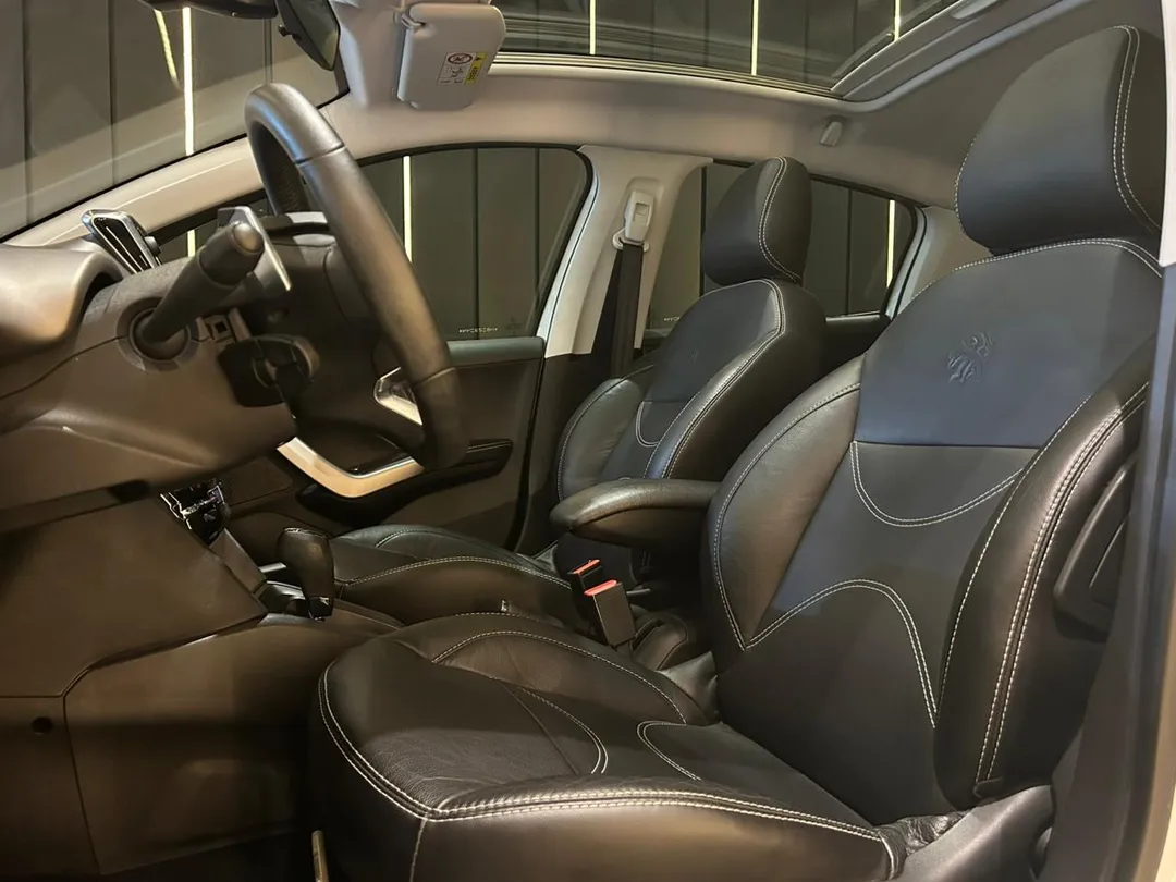 peugeot 208 208 griffe 1.6 flex 16v 5p aut.