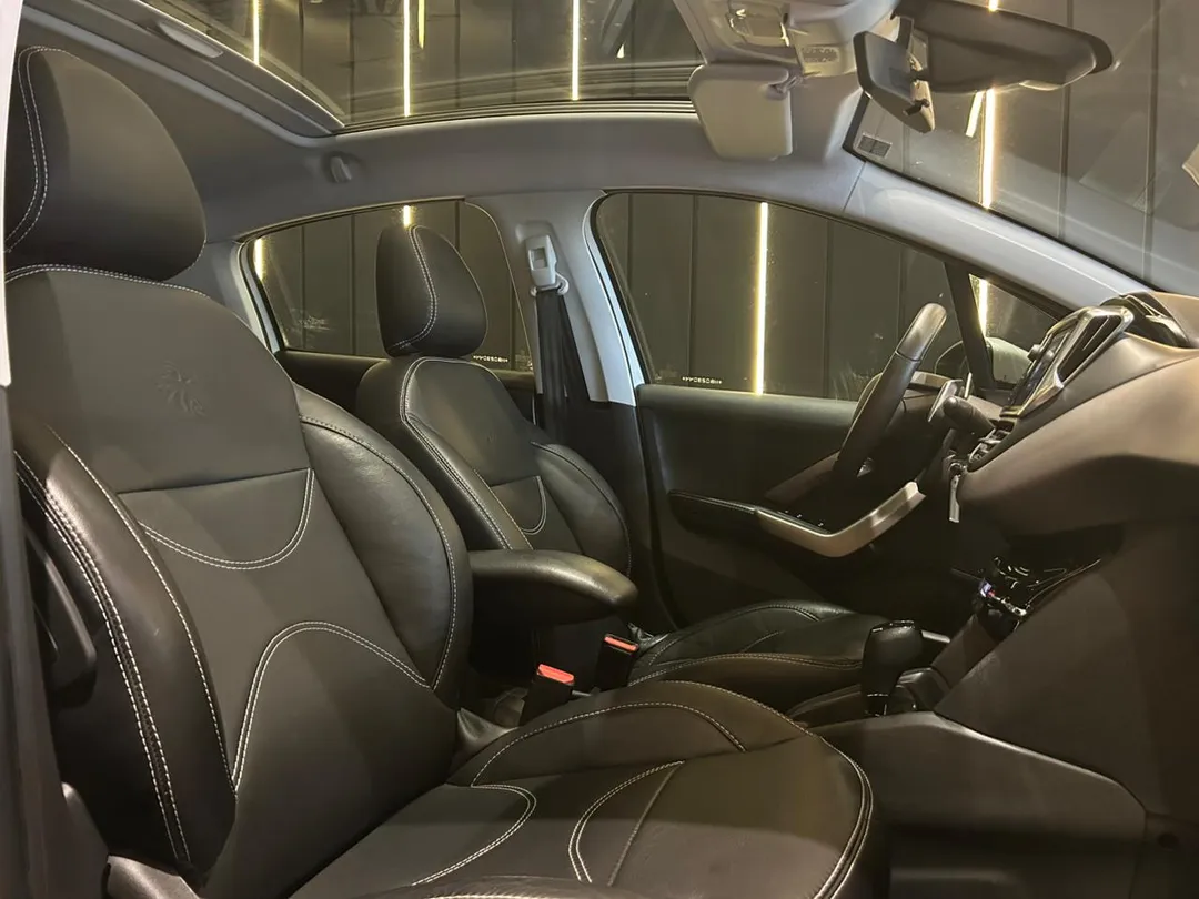 peugeot 208 208 griffe 1.6 flex 16v 5p aut.