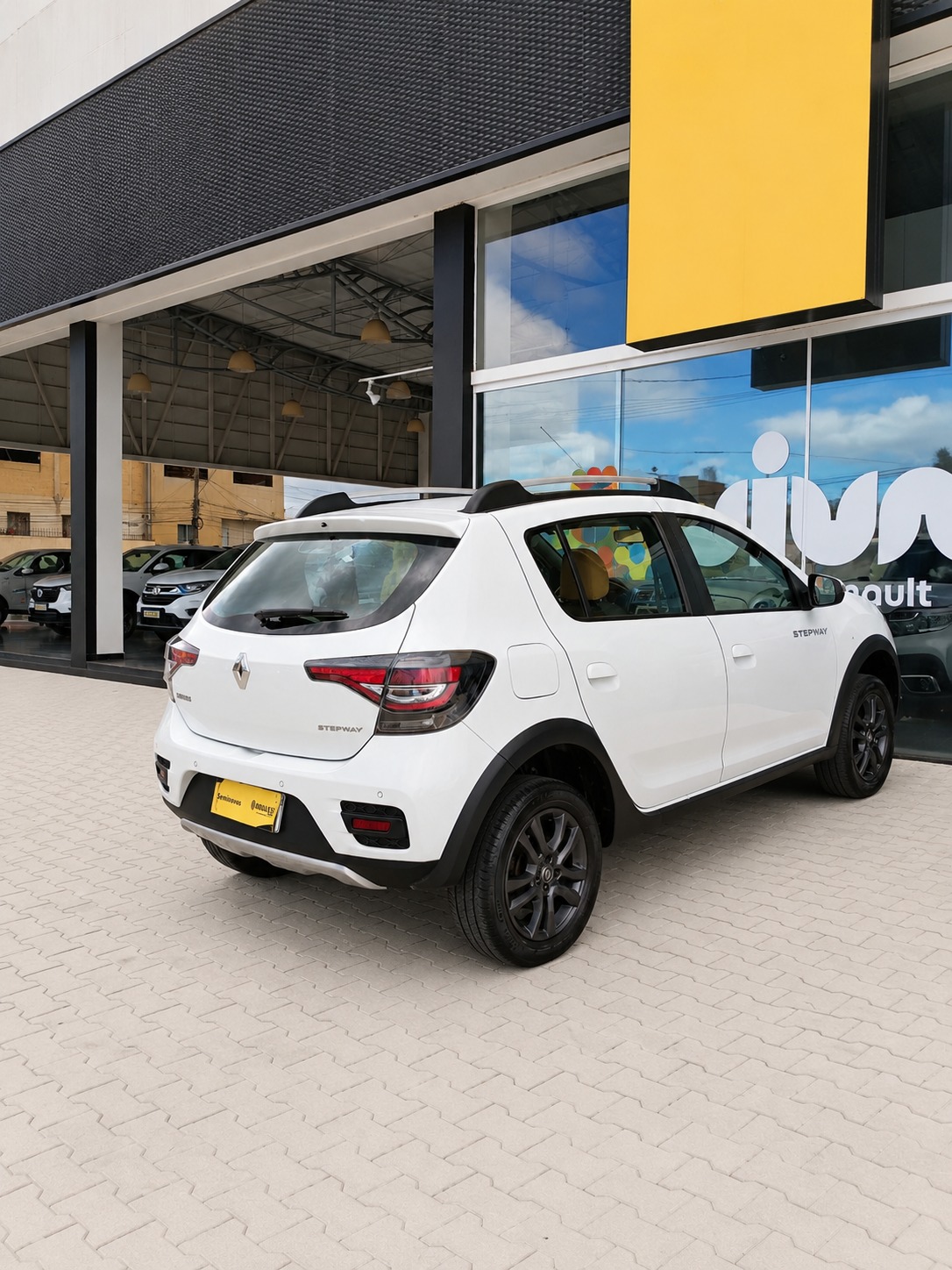 Renault-STEPWAY-STEPWAY Intense Flex 1.6 16V  Aut.