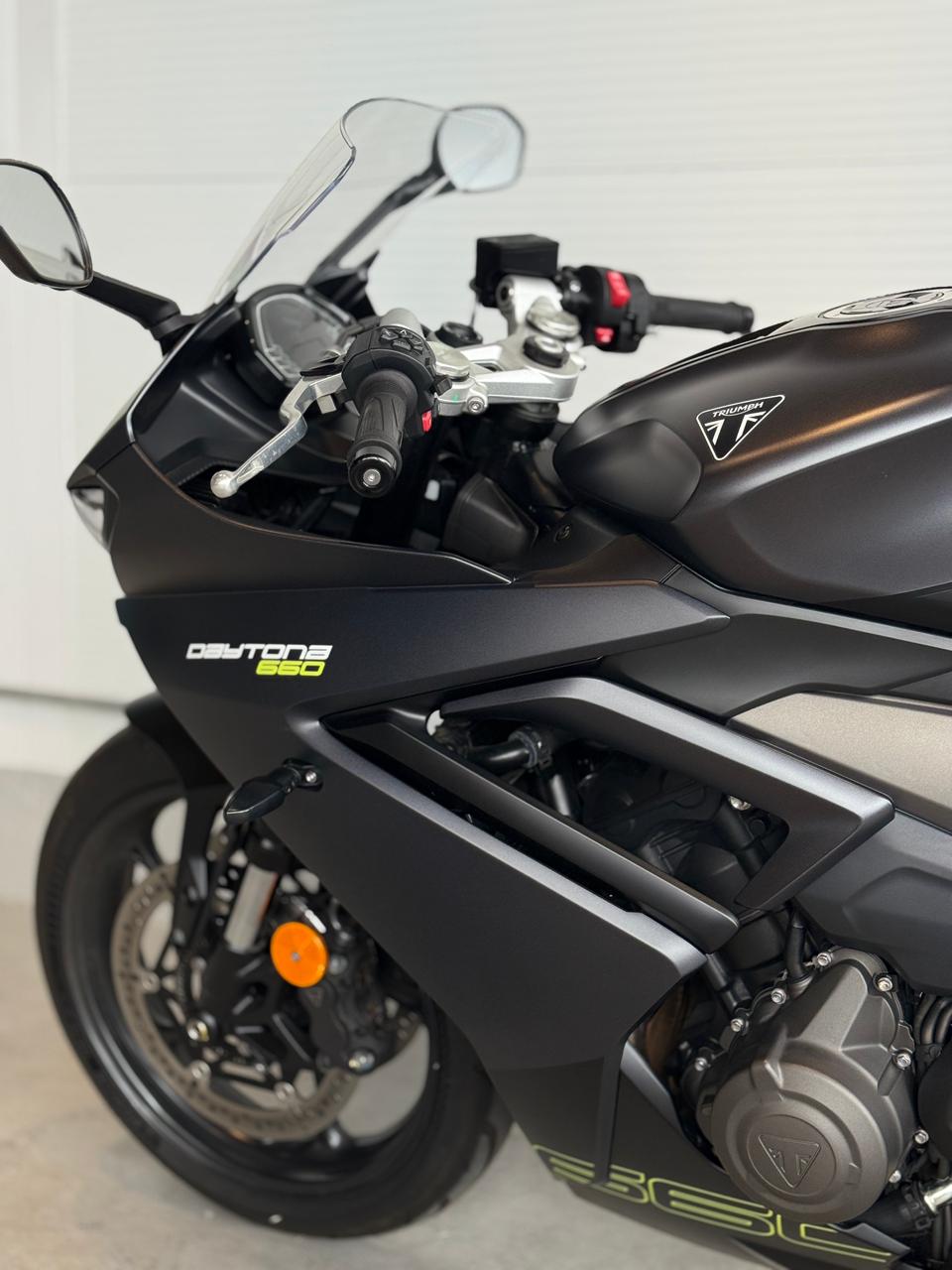 TRIUMPH-DAYTONA-DAYTONA 660