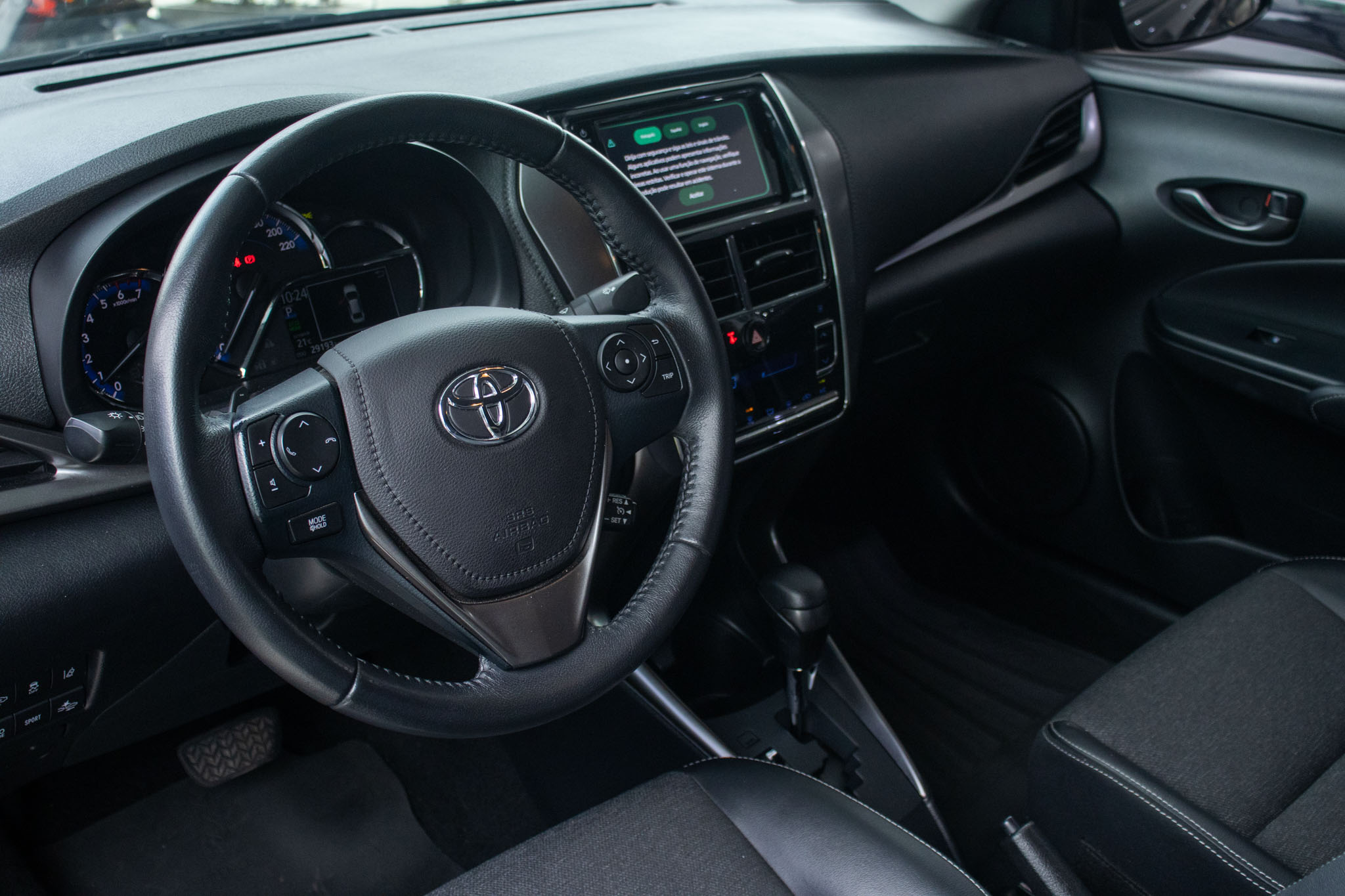 Toyota-YARIS-YARIS XS Sedan 1.5 Flex 16V 4p Aut.