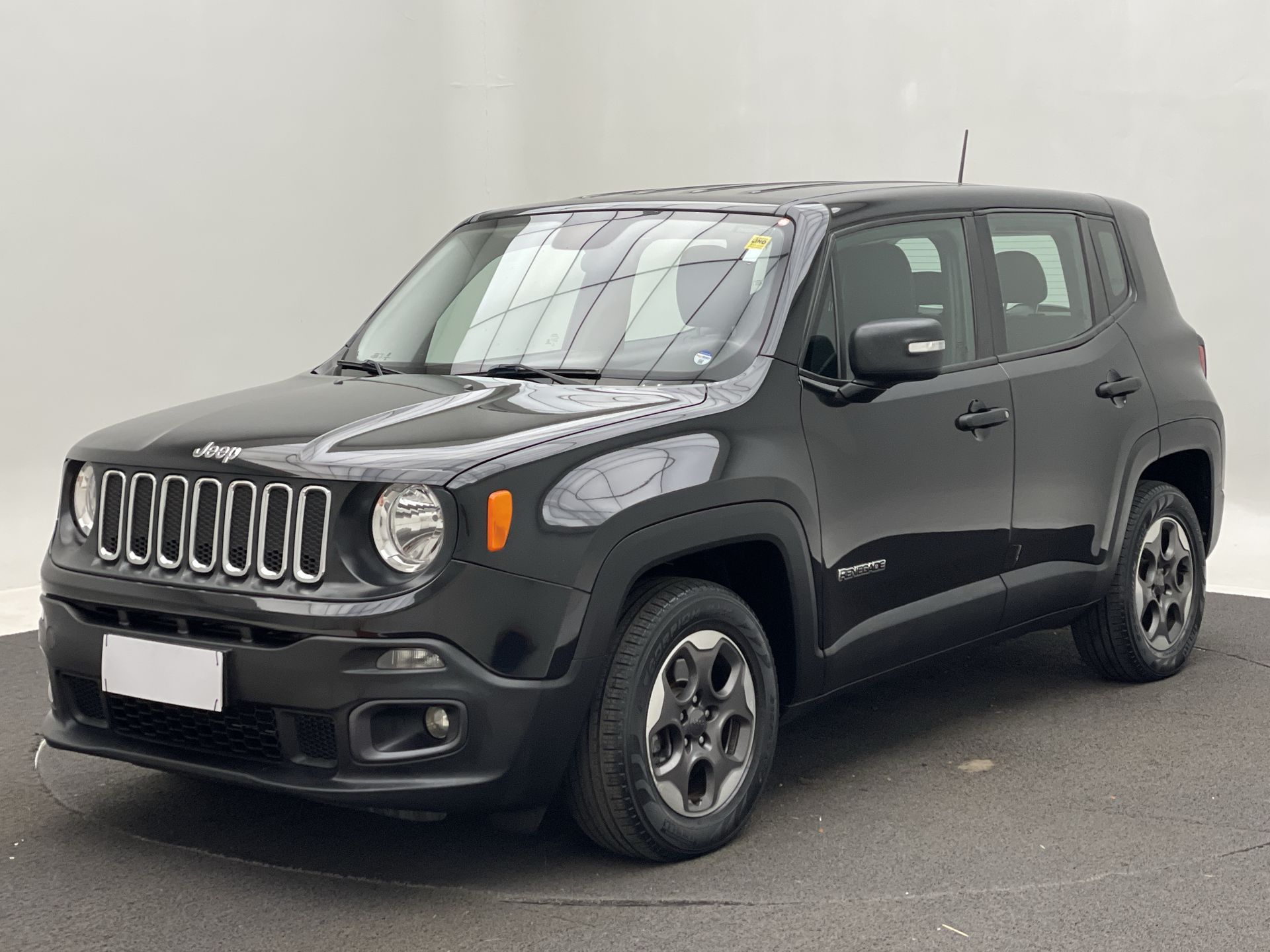 Renegade Sport 1.8 4x2 Flex 16V Mec.