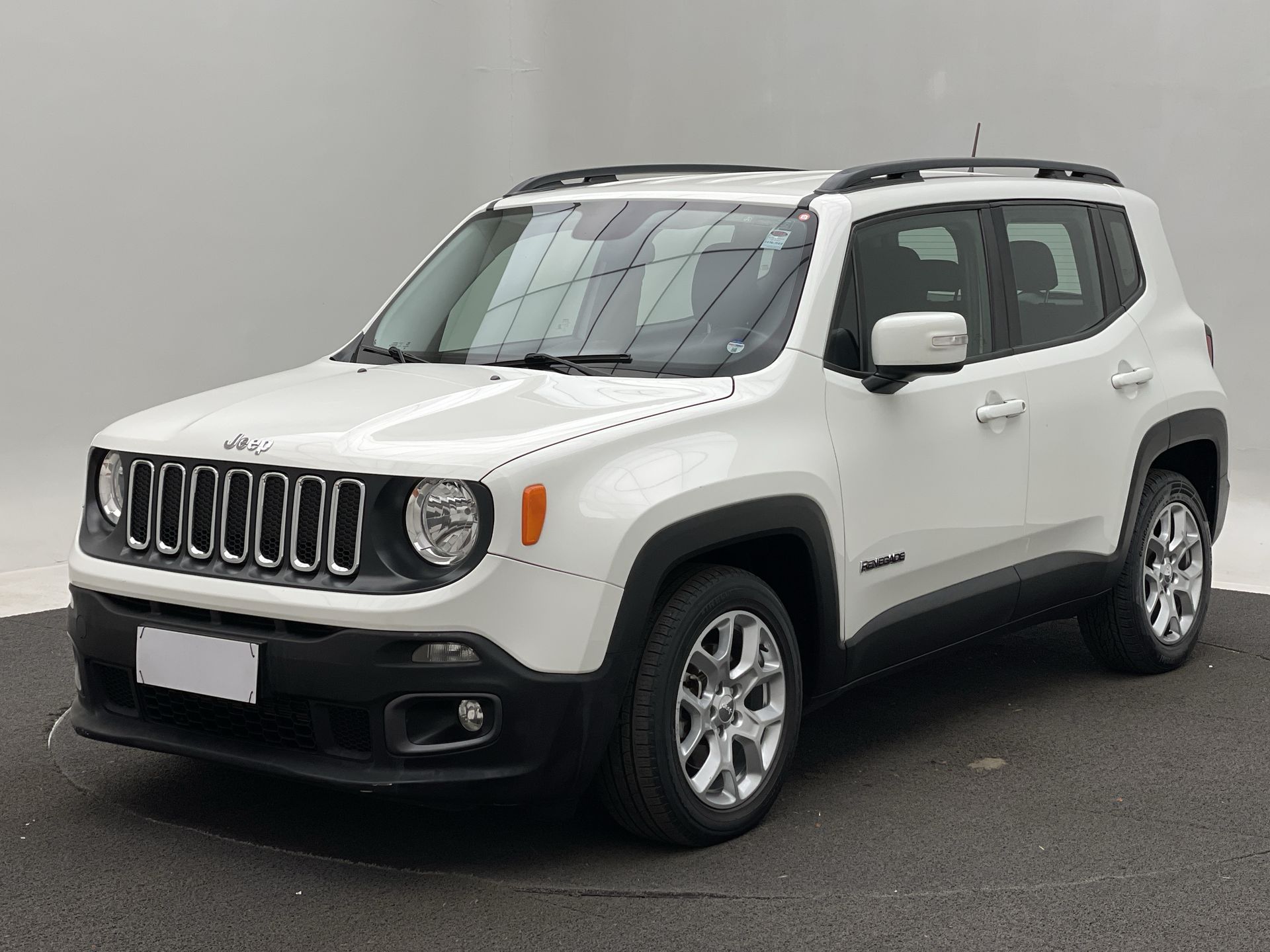 Renegade Longitude 1.8 4x2 Flex 16V Aut.