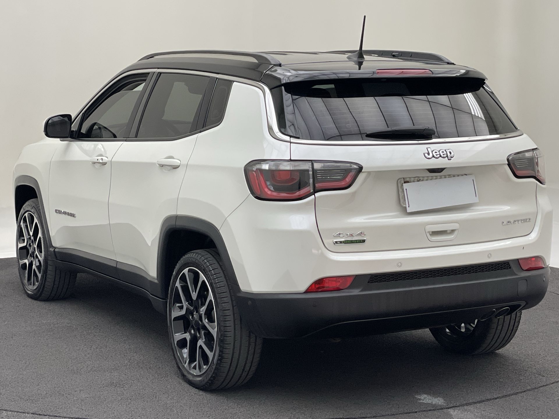 Jeep-COMPASS-COMPASS LIMITED 2.0 4x4 Diesel 16V Aut.